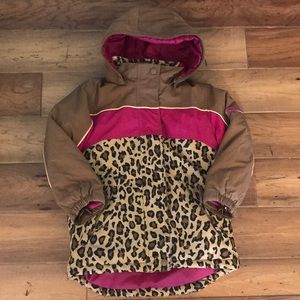 Super cute leopard puffer coat! Super versatile!